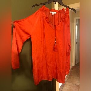 Motherhood Maternity Lone sleev shoulder cut out blouse size L